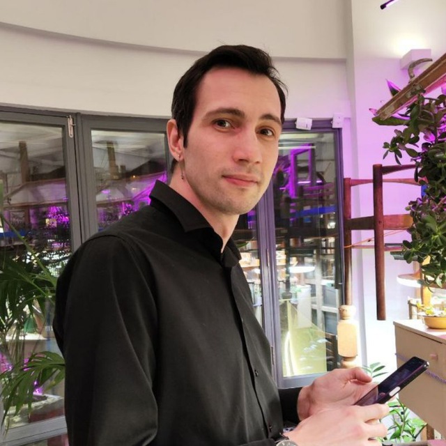 Дмитрий Фролов